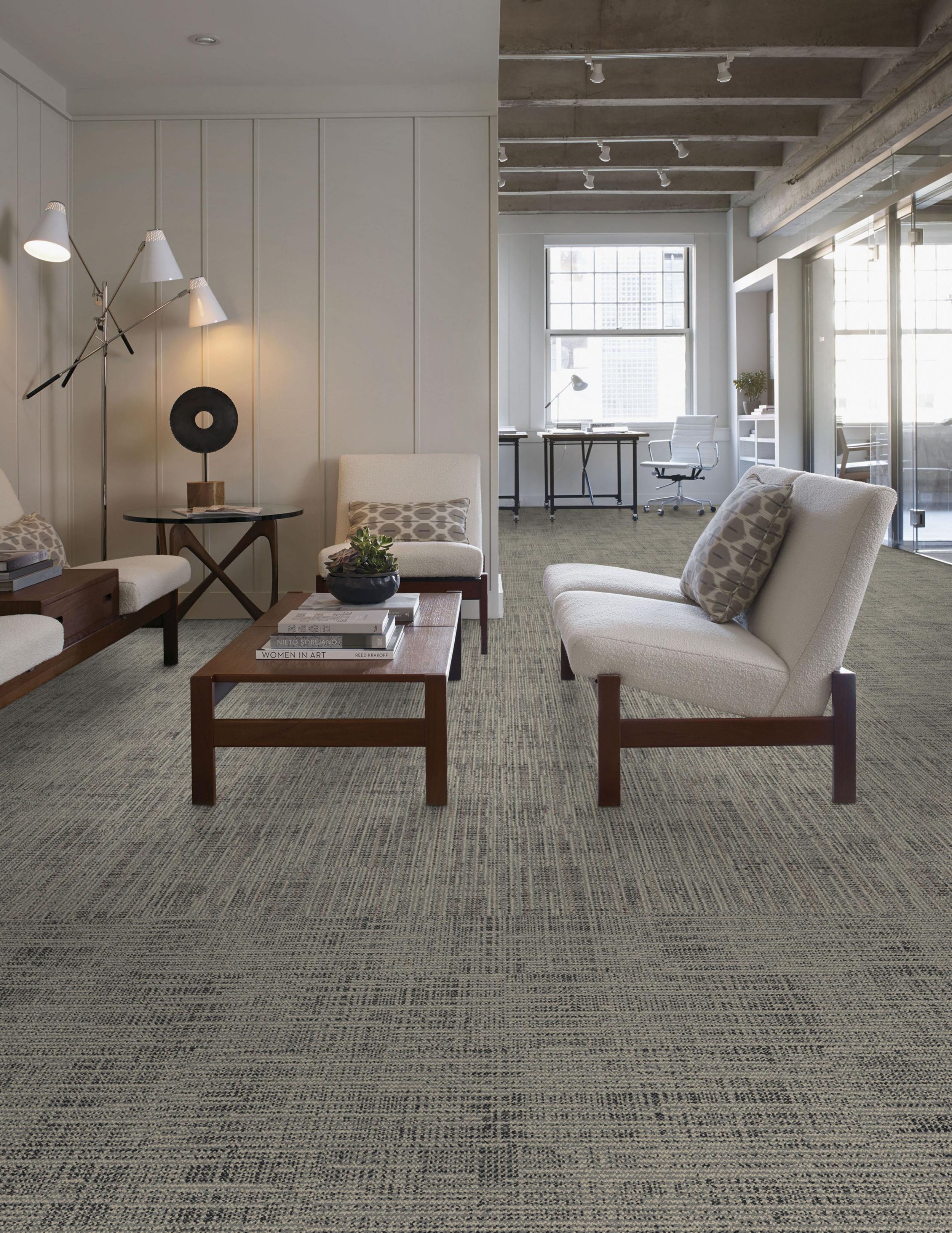 Living room with Screen Print carpet tile and white chairs numéro d’image 1